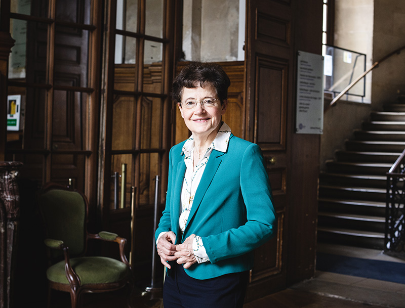 Françoise Combes © Frédérique PLAS / LERMA / CNRS Photothèque