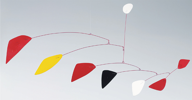 White in the Air (1967), mobile d’Alexander Calder (1898-1976). Private Collection / Photo Courtesy of Christie’s Images / Bridgeman Images © 2018 Calder Foundation, New York/Adagp, Paris.