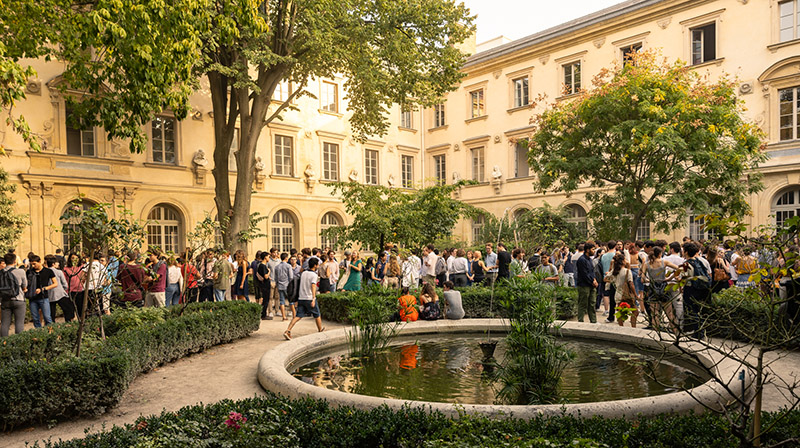Cour aux Ernest, septembre 2023 -  © Frédéric Albert / Pole communication ENS-PSL 