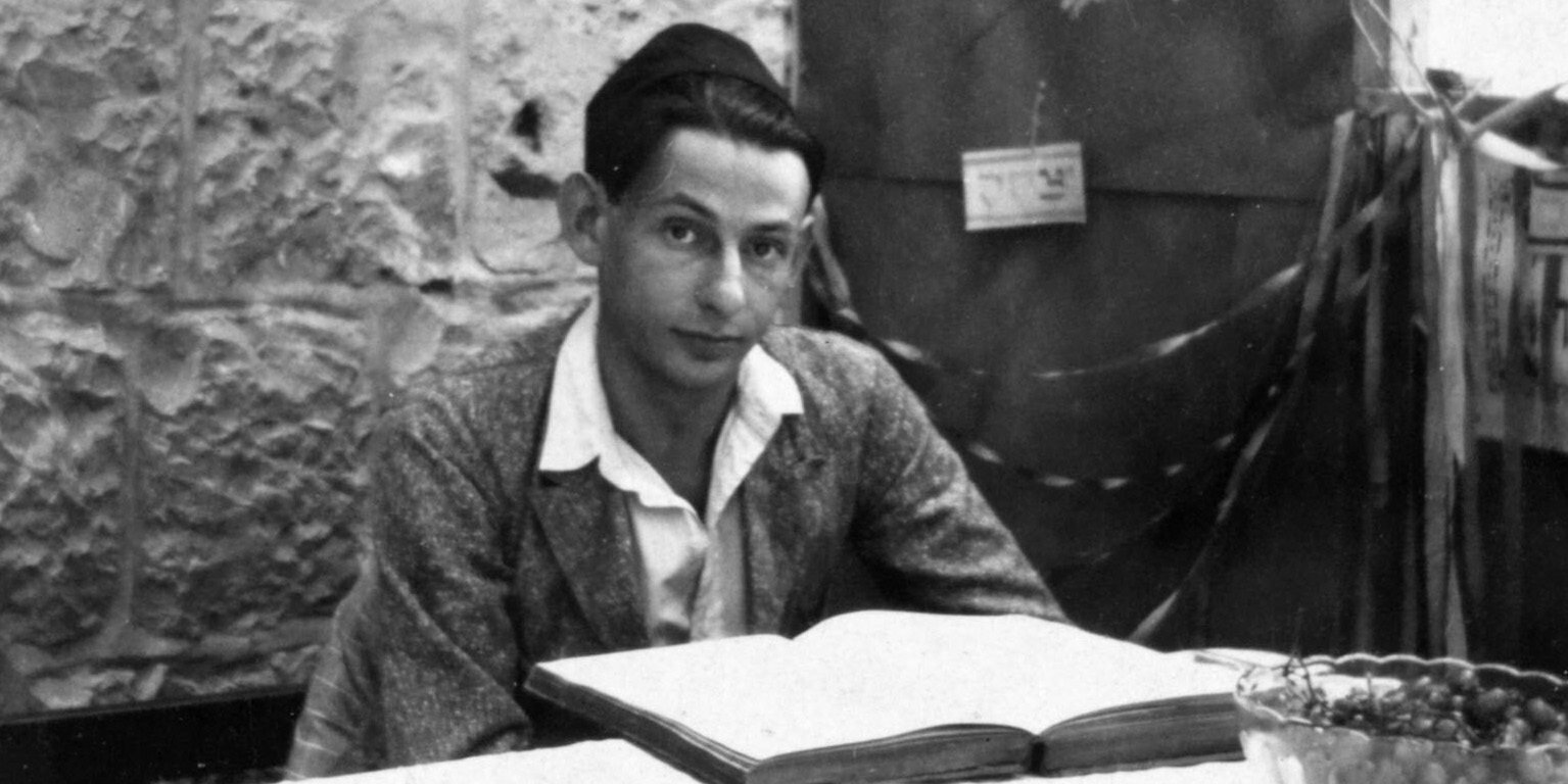 Gershom Scholem étudiant la cabale (Jérusalem, 1925). Collection de la Bibliothèque nationale d’Israël (Jérusalem).